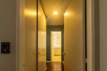 Apartamento para alugar com 116m², 4 quartos e 1 vaga Apartamento para alugar com 116m², 4 quartos e 1 vagaCorredor