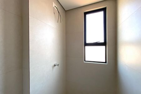 Apartamento à venda com 62m², 2 quartos e 2 vagasBanheiro da Suíte 2