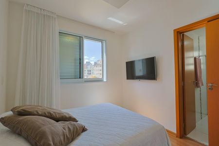 Apartamento para alugar com 65m², 2 quartos e 2 vagasSuíte