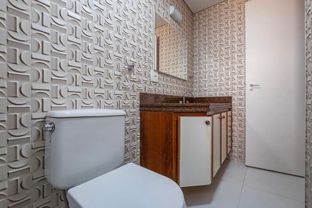 Apartamento à venda com 69m², 2 quartos e 2 vagasBanheiro da Suíte 