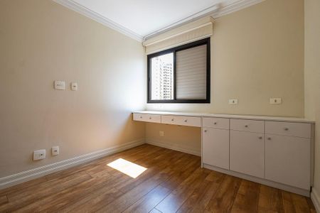 Apartamento à venda com 69m², 2 quartos e 2 vagasQuarto 