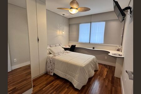 Apartamento à venda com 3 quartos, 158m² em Cambuí, Campinas