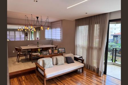 Apartamento à venda com 3 quartos, 158m² em Cambuí, Campinas