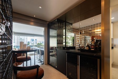 Apartamento à venda com 195m², 3 quartos e 3 vagas