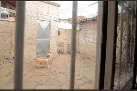 Casa à venda com 100m², 3 quartos e 2 vagas Casa à venda com 100m², 3 quartos e 2 vagasQuintal