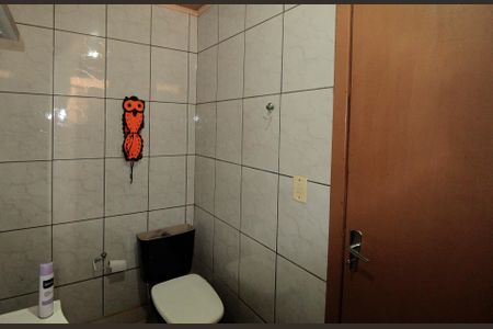 Casa à venda com 100m², 3 quartos e 2 vagas Casa à venda com 100m², 3 quartos e 2 vagasBanheiro da Suíte 1