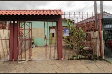 Casa à venda com 100m², 3 quartos e 2 vagas Casa à venda com 100m², 3 quartos e 2 vagasFachada