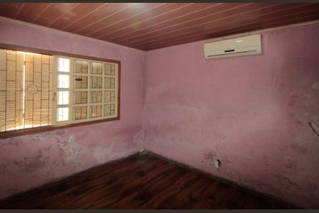 Casa à venda com 100m², 3 quartos e 2 vagas Casa à venda com 100m², 3 quartos e 2 vagasQuarto 2