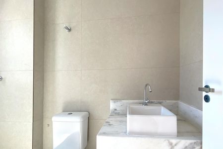 Apartamento à venda com 59m², 2 quartos e 1 vagaBanheiro da Suíte 2