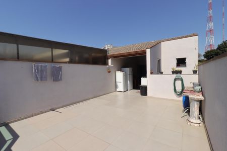 Apartamento à venda com 100m², 2 quartos e 1 vagaQuintal