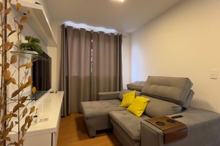 Apartamento à venda com 44m², 2 quartos e 1 vaga Apartamento à venda com 44m², 2 quartos e 1 vagaSala