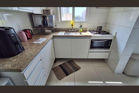Apartamento à venda com 83m², 3 quartos e 2 vagasCozinha