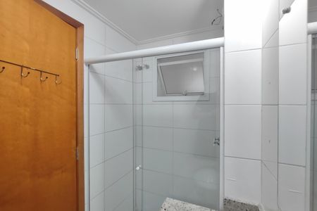 Apartamento à venda com 83m², 3 quartos e 2 vagasBanheiro da Suíte
