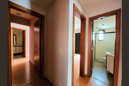 Apartamento à venda com 127m², 3 quartos e 2 vagasCorredor