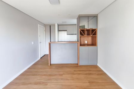 Sala de apartamento à venda com 3 quartos, 67m² em Vila Satúrnia, Campinas