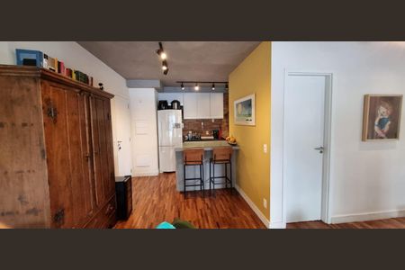 Apartamento à venda com 70m², 2 quartos e 1 vagaFoto 01