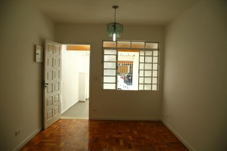 Casa à venda com 91m², 2 quartos e 1 vagaSala