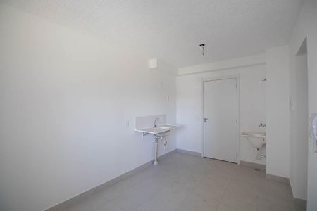 Apartamento para alugar com 33m², 2 quartos e sem vaga Apartamento para alugar com 33m², 2 quartos e sem vagaSala/Cozinha