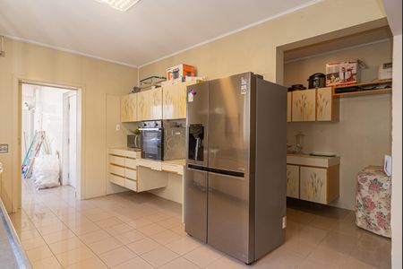 Apartamento para alugar com 364m², 3 quartos e 3 vagas Apartamento para alugar com 364m², 3 quartos e 3 vagasCozinha