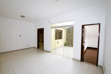 Sala de casa à venda com 4 quartos, 366m² em Salgado Filho, Belo Horizonte