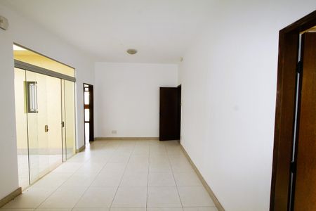 Sala de casa à venda com 4 quartos, 366m² em Salgado Filho, Belo Horizonte