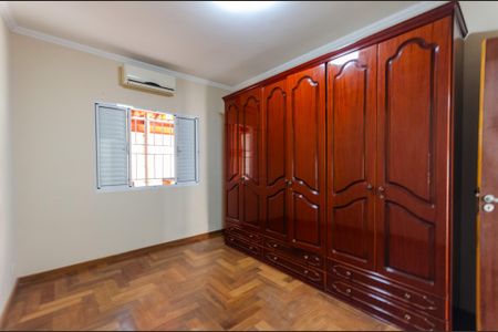 Casa à venda com 192m², 3 quartos e 5 vagas Casa à venda com 192m², 3 quartos e 5 vagasSuíte 2