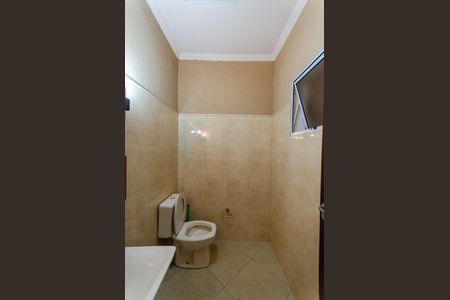 Casa à venda com 192m², 3 quartos e 5 vagas Casa à venda com 192m², 3 quartos e 5 vagasBanheiro