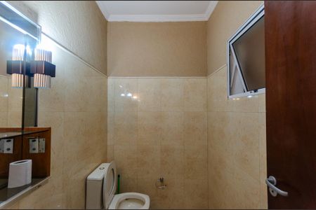 Casa à venda com 192m², 3 quartos e 5 vagas Casa à venda com 192m², 3 quartos e 5 vagasBanheiro