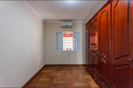 Casa à venda com 192m², 3 quartos e 5 vagas Casa à venda com 192m², 3 quartos e 5 vagasSuíte 2
