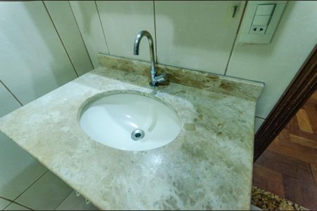 Casa à venda com 192m², 3 quartos e 5 vagas Casa à venda com 192m², 3 quartos e 5 vagasSuíte 2 - Banheiro