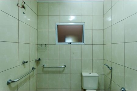 Casa à venda com 192m², 3 quartos e 5 vagas Casa à venda com 192m², 3 quartos e 5 vagasSuíte 2 - Banheiro