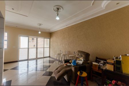 Sala de casa à venda com 3 quartos, 192m² em Vila Pereira Cerca, São Paulo