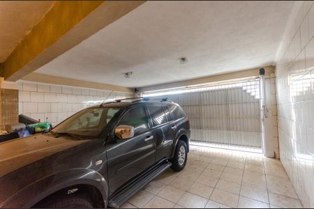 Casa à venda com 192m², 3 quartos e 5 vagas Casa à venda com 192m², 3 quartos e 5 vagasGaragem