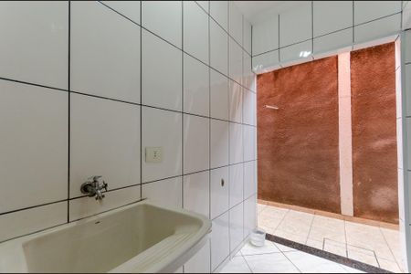 Casa à venda com 192m², 3 quartos e 5 vagas Casa à venda com 192m², 3 quartos e 5 vagasÁrea de Serviço