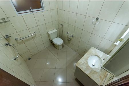 Casa à venda com 192m², 3 quartos e 5 vagas Casa à venda com 192m², 3 quartos e 5 vagasSuíte 2 - Banheiro