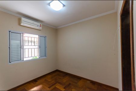 Casa à venda com 192m², 3 quartos e 5 vagas Casa à venda com 192m², 3 quartos e 5 vagasSuíte 1
