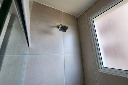 Apartamento para alugar com 54m², 2 quartos e 1 vaga Apartamento para alugar com 54m², 2 quartos e 1 vagaBanheiro da Suíte