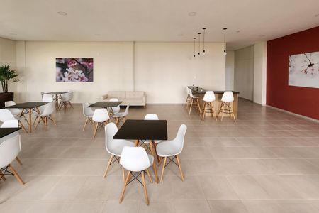 Apartamento para alugar com 54m², 2 quartos e 1 vaga Apartamento para alugar com 54m², 2 quartos e 1 vagaÁrea comum - Salão de festas