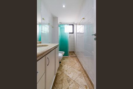 Apartamento para alugar com 125m², 4 quartos e 3 vagasBanheiro do Quarto 4