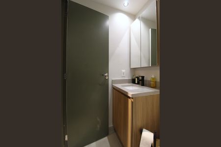 Banheiro de kitnet/studio à venda com 1 quarto, 26m² em Vila Olímpia, São Paulo