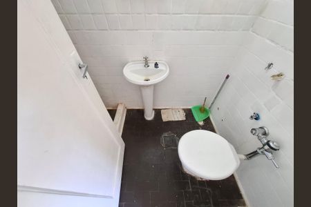 Banheiro  de apartamento para alugar com 1 quarto, 35m² em Laranjeiras, Rio de Janeiro