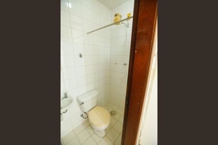 Apartamento à venda com 119m², 3 quartos e 2 vagas Apartamento à venda com 119m², 3 quartos e 2 vagasBanheiro de serviço