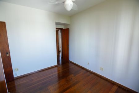 Apartamento à venda com 119m², 3 quartos e 2 vagas Apartamento à venda com 119m², 3 quartos e 2 vagasSuíte
