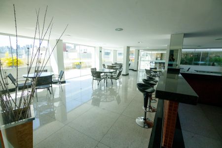 Apartamento à venda com 119m², 3 quartos e 2 vagas Apartamento à venda com 119m², 3 quartos e 2 vagasÁrea comum - Salão de festas