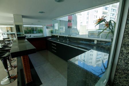 Apartamento à venda com 119m², 3 quartos e 2 vagas Apartamento à venda com 119m², 3 quartos e 2 vagasÁrea comum - Salão de festas