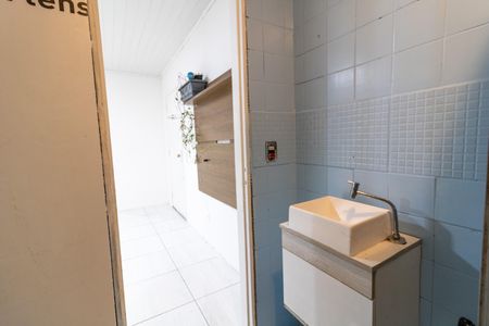 Apartamento à venda com 39m², 2 quartos e sem vaga Apartamento à venda com 39m², 2 quartos e sem vagaBanheiro