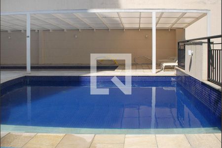 Apartamento à venda com 115m², 3 quartos e 1 vaga Apartamento à venda com 115m², 3 quartos e 1 vagaPiscina