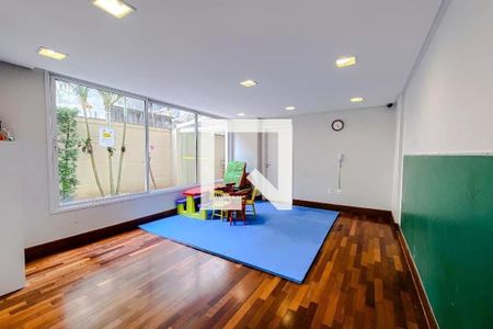 Apartamento à venda com 115m², 3 quartos e 1 vaga Apartamento à venda com 115m², 3 quartos e 1 vagaBrinquedoteca