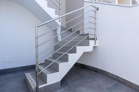 Casa à venda com 90m², 2 quartos e 2 vagas Casa à venda com 90m², 2 quartos e 2 vagasHall de entrada