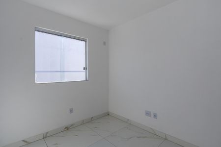 Casa à venda com 90m², 2 quartos e 2 vagas Casa à venda com 90m², 2 quartos e 2 vagasQuarto 2